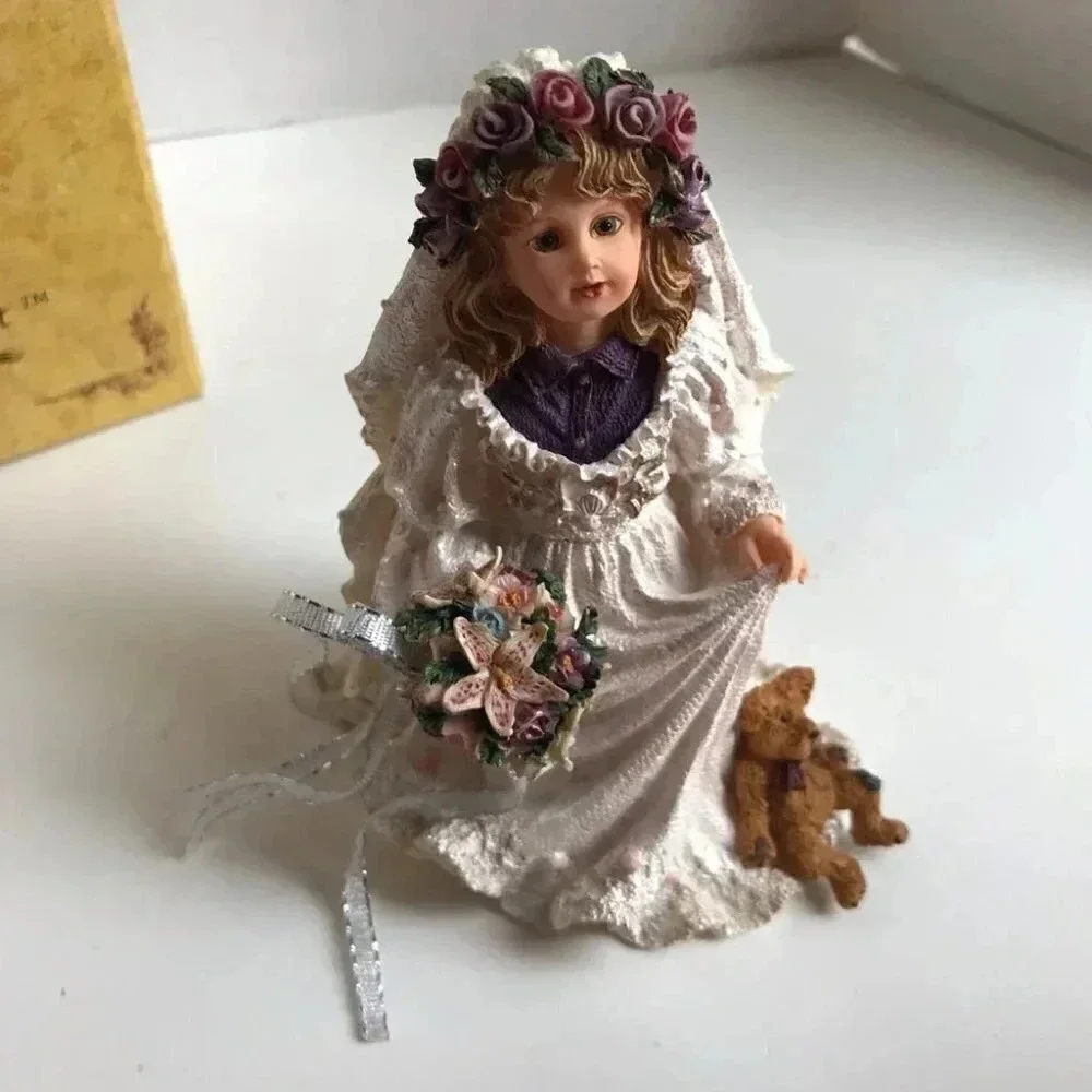 Yesterdays Child Heather Dress Rehearsal Figurine